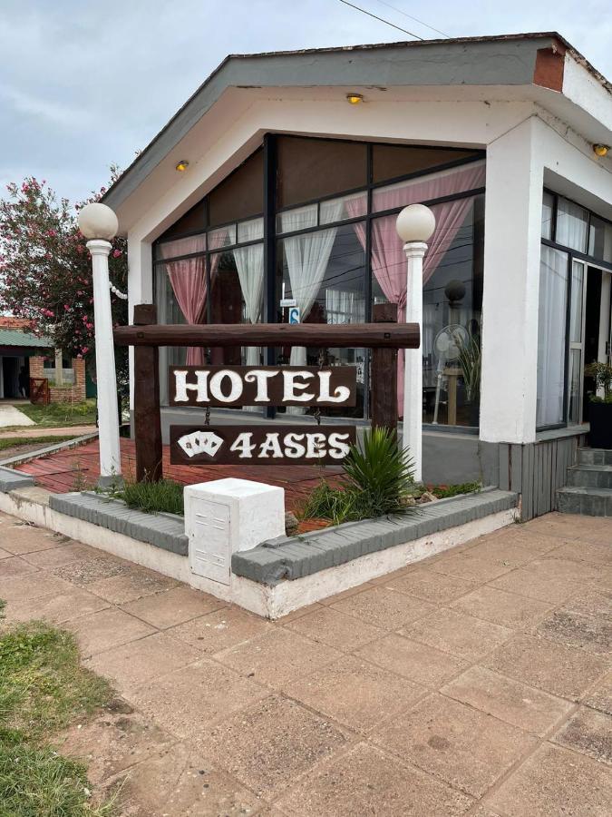 Hotel 4 Ases Эмбальсе Экстерьер фото