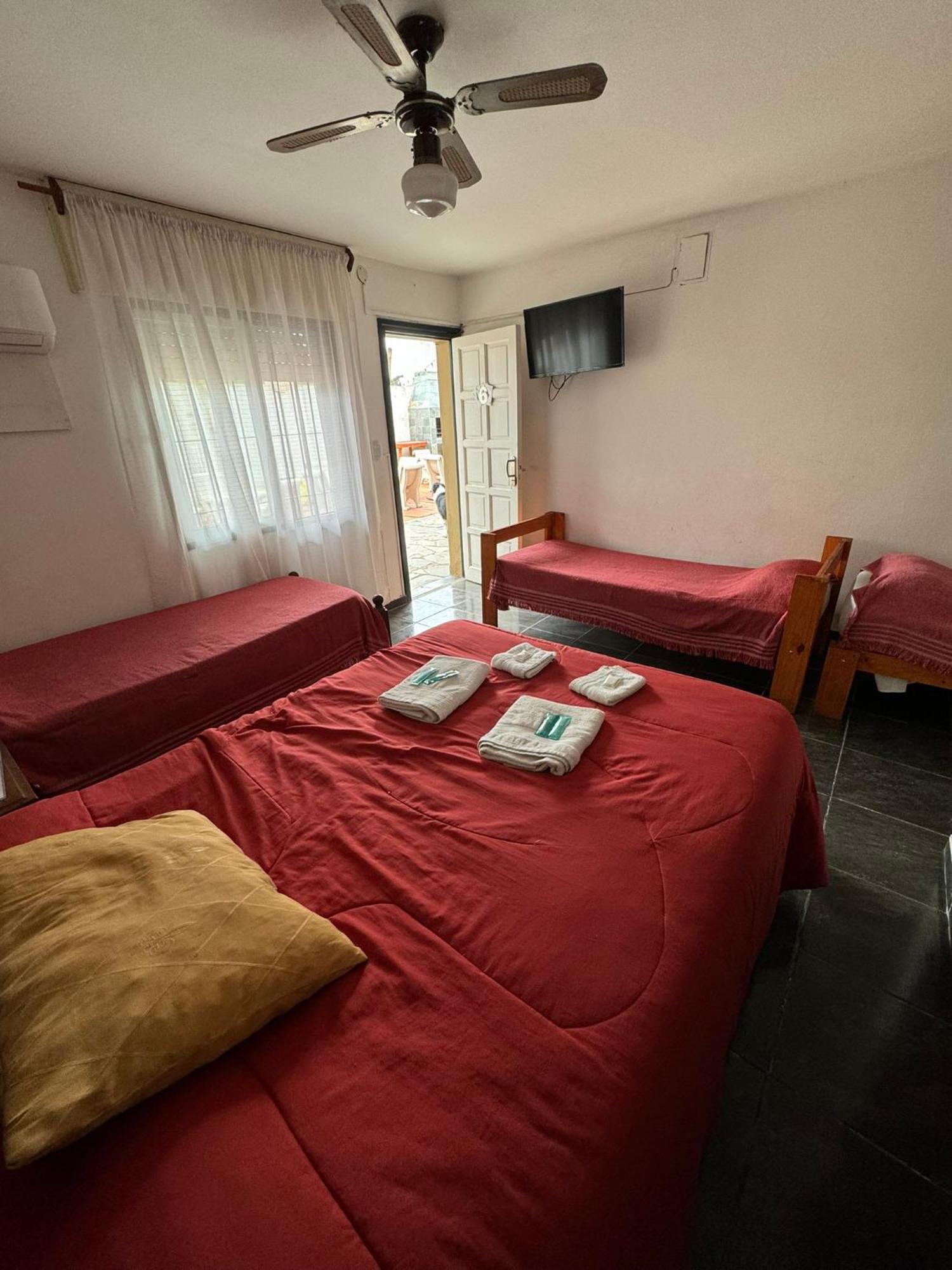 Hotel 4 Ases Эмбальсе Экстерьер фото